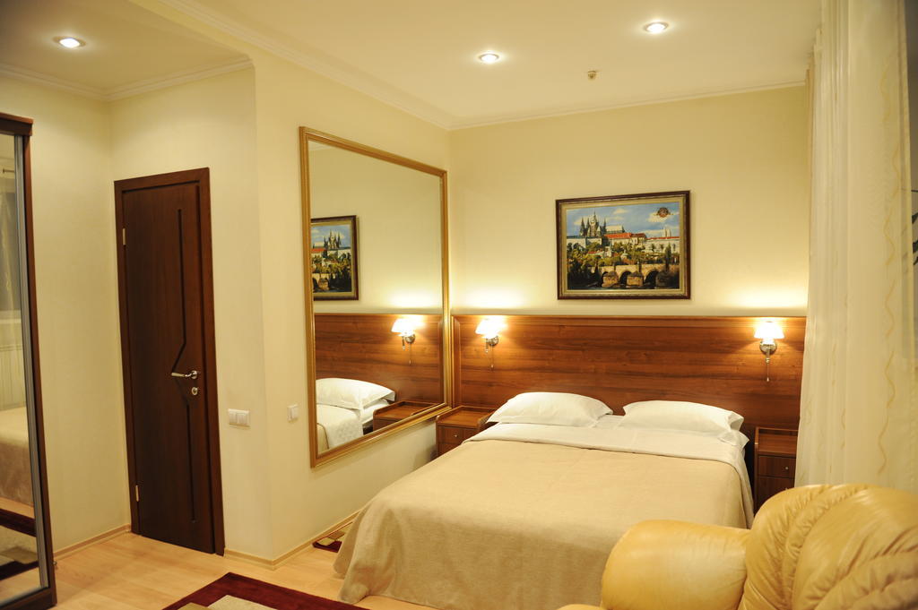 Zlata Praha Hotel Zaporizhia Habitación foto